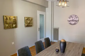 Old Town Apartment next to Seafront Promenade - Image 5