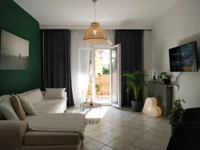 Bright Apartment steps from the Sea - Image 2