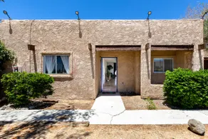 Pretty In Pink w/ Back Yard/2BR/2 Bath - Image 4