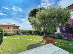 Garden, private parking space, breathtaking view - Image 3
