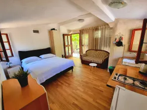 Matan's cottage Kula - Image 2