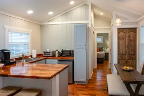 Quiet Cottage Retreat - Image 4