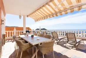 Elegant villa med privat opvarmet pool, jacuzzi og vidunderlig havudsigt - Image 2