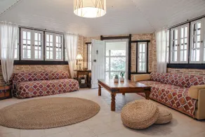 Vartan's Summer House - Image 2