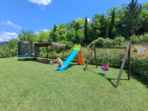 Apartment in a farmhouse with a pool - Image 3