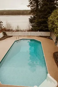 Waterfront Gamble Bay House +Seasonal Heated Pool - Image 4