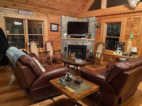 Amazing! Unobstructed Long-Range Mountain Views at 3700’ elevation with Hot Tub - Image 4