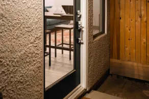 A Premium Modern Stay: Hanford - Image 5