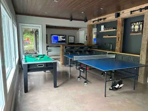 The Rowanwood - Muskoka Cottage Retreat - Image 4
