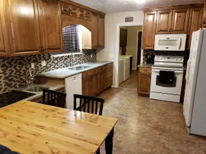 Sleeps 21 | Pet/Handicap Friendly | Fenced Yard - Image 2
