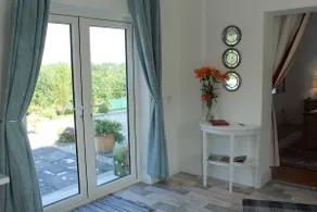 Modern, Cosy, Relaxing Bunlin Heights Studio - Image 2