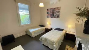 Charming 1890s Richmond cottage, walk to MCG. - Image 3