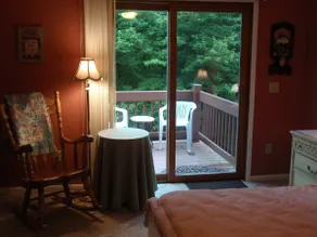 Oak Hill Retreat - Image 4
