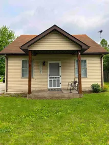Canton Cottage- Modern Farmhouse 2 Bedroom - Image 2