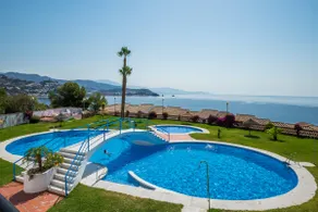 Excellent beachfront house - Image 2