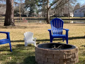 Waterfront Family Lake House with Gameroom - Image 3