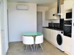 SCHÖNE NEUE WOHNUNG MIT HERRLICHEM BLICK AUF AJACCIO BAY UND POOL - Image 3