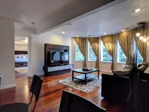 (not whole house) Basement Suite with Jetted tub - Image 5