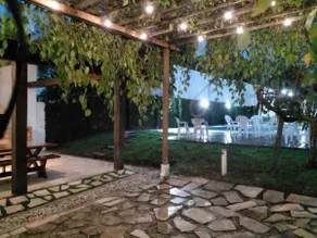 House with swimming pool, Gourmet Kitchen and Sand Court - Image 2