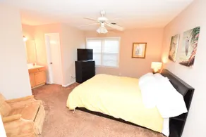 Sea Vibes Bungalow - 10 Mins to Beach & Downtown - Image 3