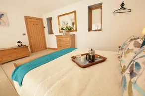 The Knox - Beautiful Two Bed Cottage Near Orford - Image 2
