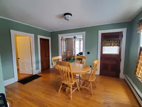Spacious second floor apartment - Image 2