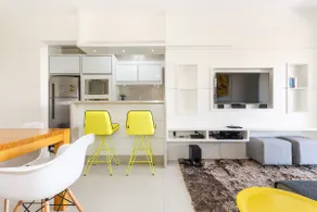 High Standard Apt w/ Gourmet Balcony and Swimming Pool. - Image 4