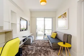 High Standard Apt w/ Gourmet Balcony and Swimming Pool. - Image 3