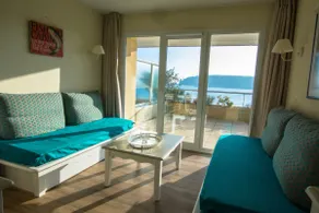 Apartment with sea view in Morgat - Image 3