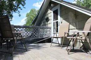One Bedroom Loft Downtown / Patio / BBQ / Backyard - Image 5