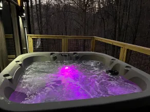 SALE! RRG Cabin w/Hot Tub, Game Room & EV Charger - Image 4