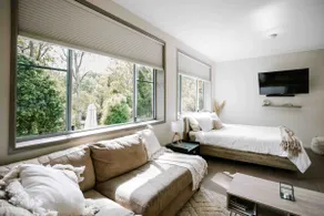Romantic Bush Retreat, Pool, Tennis & Fire Pit - Image 2