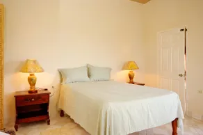 DIAMOND IN THE RUFF GUEST HOUSE 4BD - Image 5
