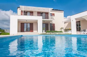 Villa Dora in Central Istria kids friendly with private pool and playground for 10 persons - Image 2