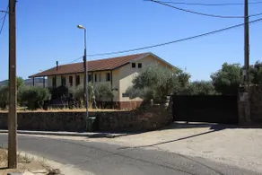 House with a view of Sta. Cruz de la Sierra TR-CC-00043 - Image 4