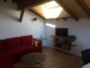 Petit Chalet Vieux Bois - Image 4