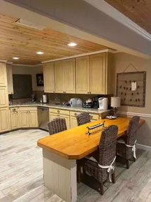 Lakeside Retreat - Image 4