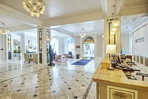 SPACIOUS 2 Bedroom Presidential Suite! - Image 5