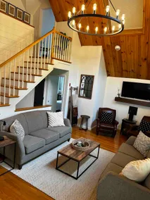 Bright and Clean modern farmhouse vacation home - Image 2