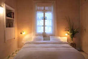Four Hearts - Acre's Sea Side Suite - Image 5