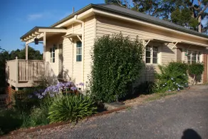 Yarramalong Valley Horse Farm Stay House - Image 4