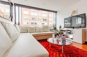 Luxury Apartment Chapinero Bogotá with King Bed - Image 2
