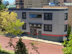 Walk-able Medical Mile / Downtown Grand Rapids! - Image 3