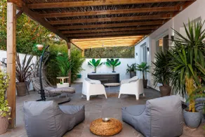 Jacuzzi deluxe villa - Image 3