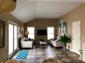 BEAUTIFUL HAMPTONS GETAWAY - Image 3