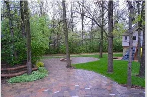 Quiet Country Living Convenient City Amenities - Image 2