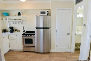 Molloy Gulf-View King Suites - Image 3
