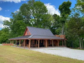 White Bluff Cabin with Hot tub on lake Malone - Image 2