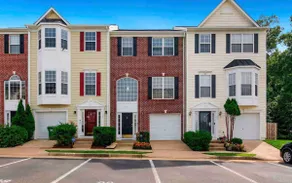 Spacious Pet-Friendly Townhouse Near Quantico & Fredericksburg with Fenced Yard - Image 5