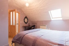 Newly refurbished Bespoke Self-Catering Apartment - Image 3